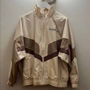 Nike Cream and Brown Windbreaker with High Collar and Chevron Pattern
